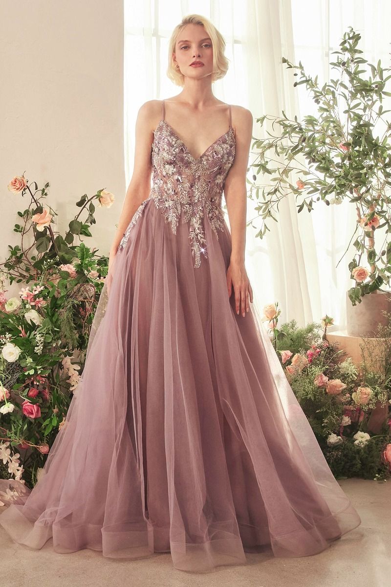 Helmina – Abendkleid Eleganz und Grazie für besondere Momente