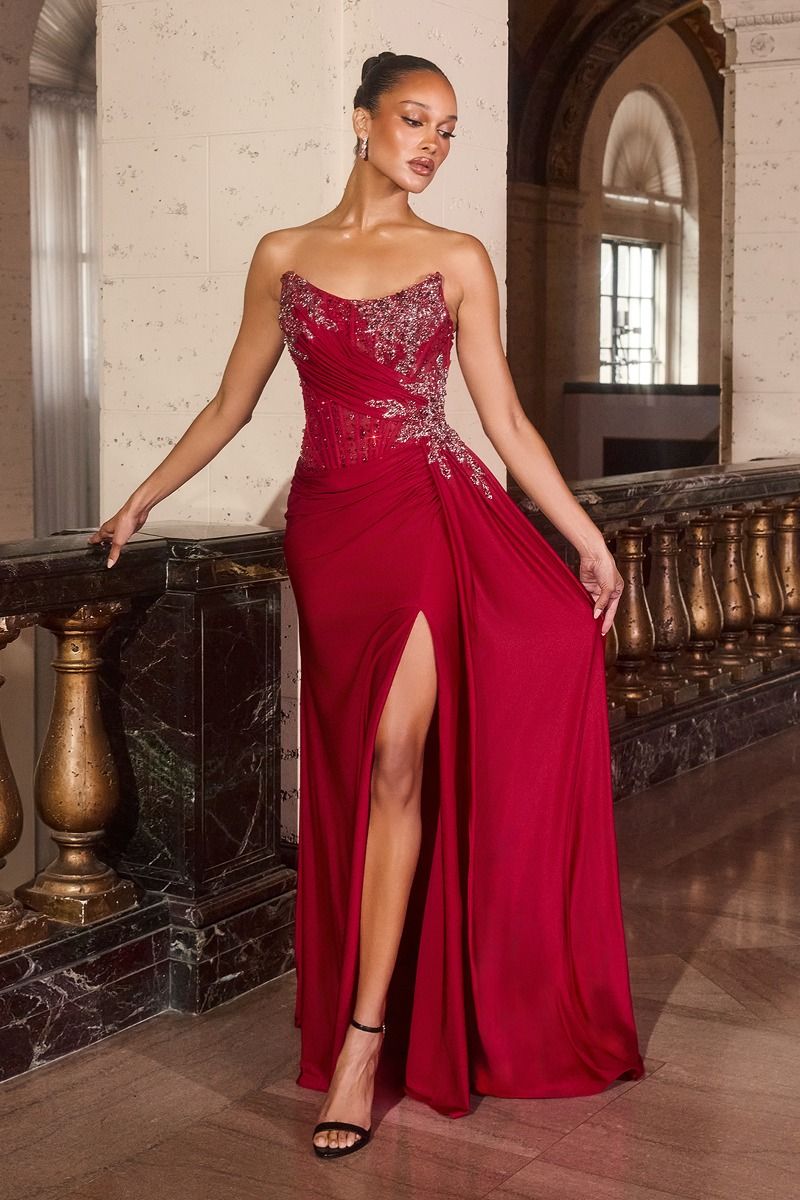 Citra – Abendkleid Satin Corsage Perlen Beinschlitz Figurbetont